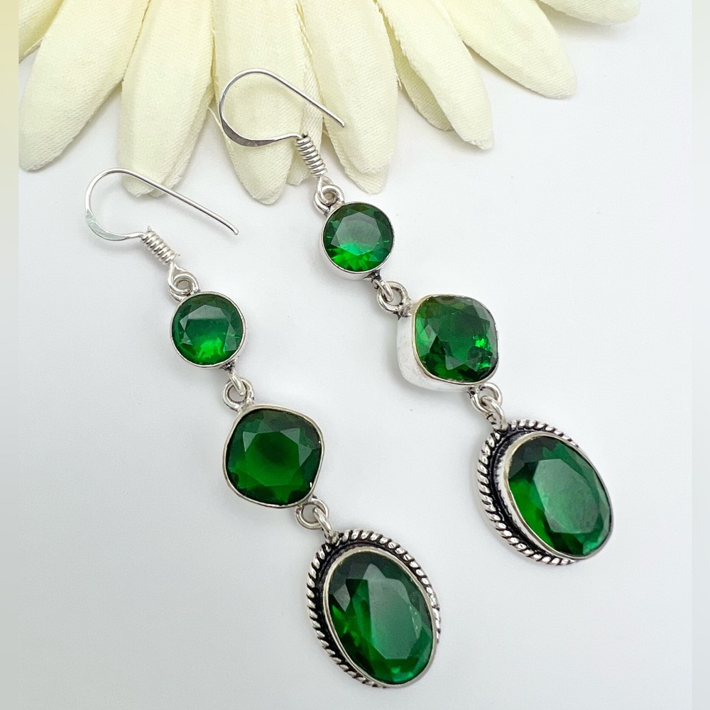 GREEN QUARTZ EARRINGS